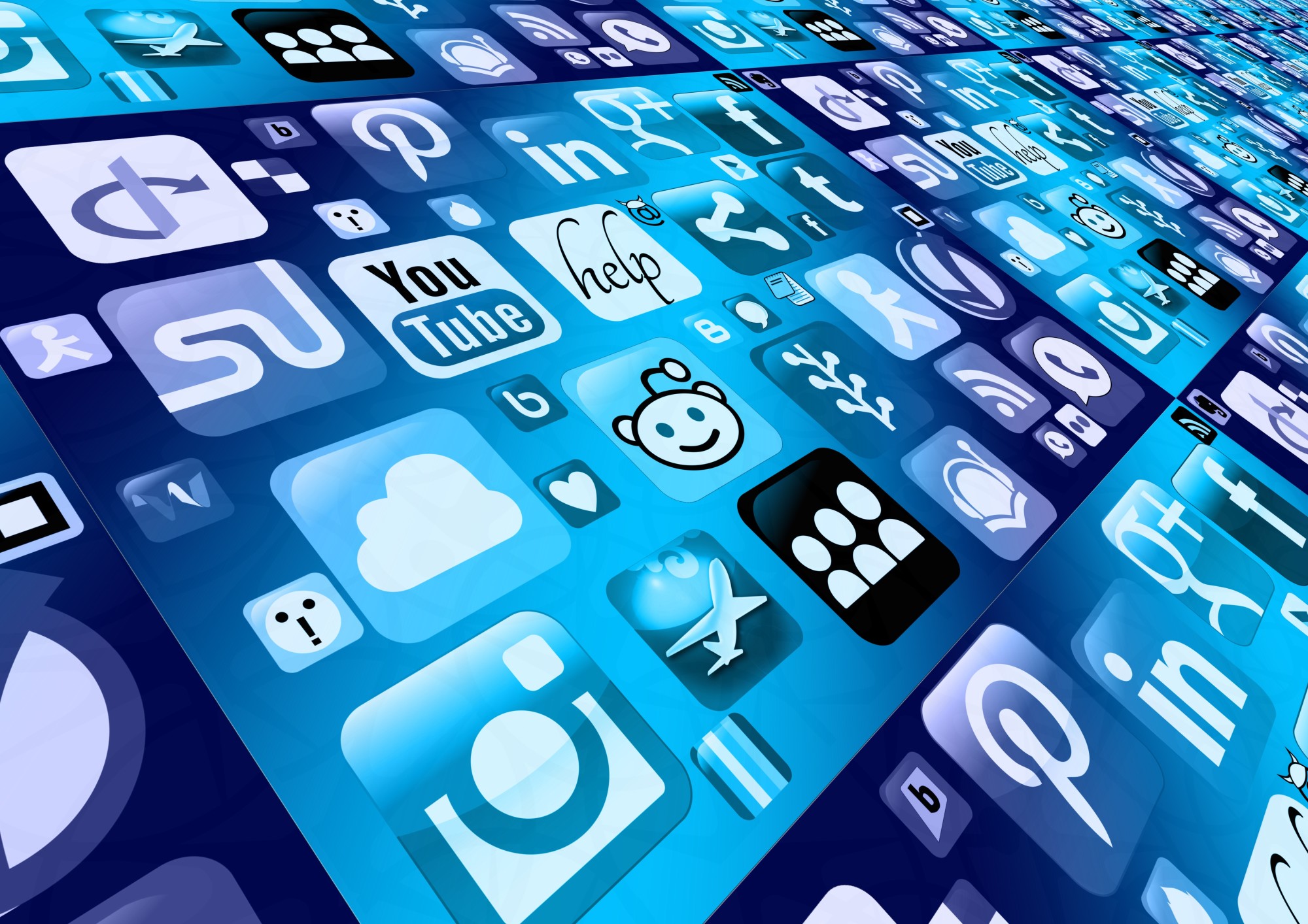 What is cross-channel marketing?
